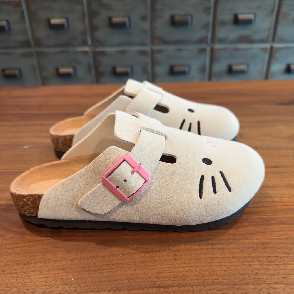 Cute Beige Mules with Pink Accents - Picture 2 of 6